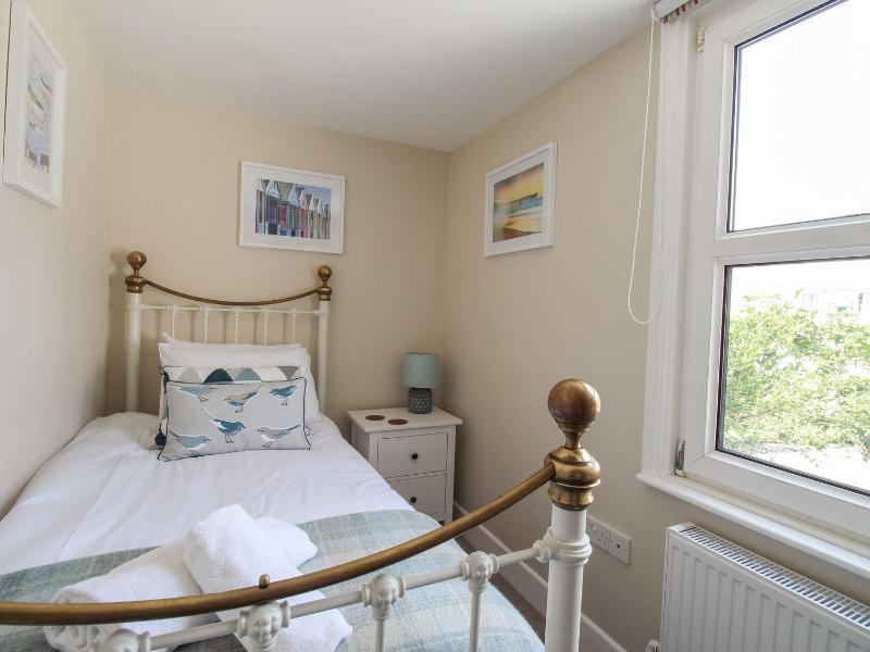 Little Gull Cottage - image 3