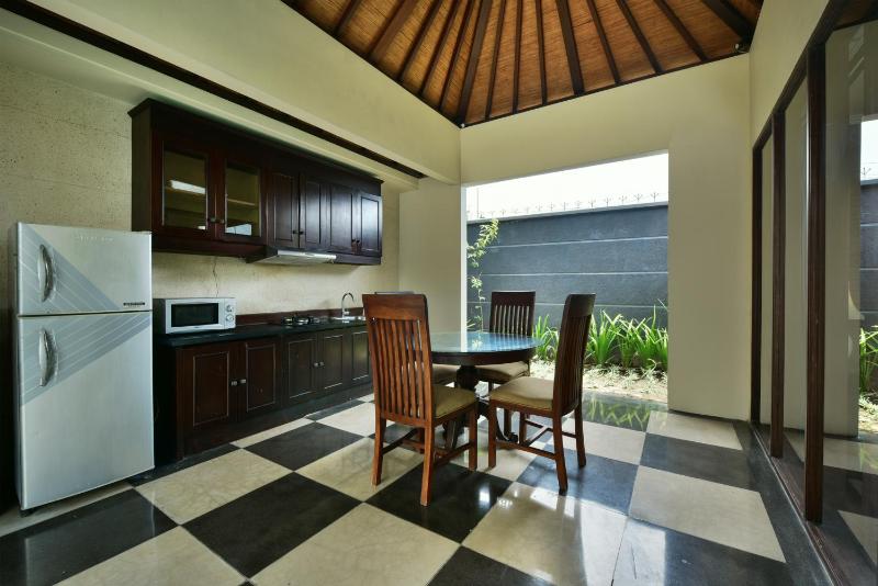 The Khayangan Dreams Villa Seminyak - image 13