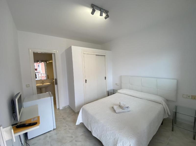 Single Room image 1