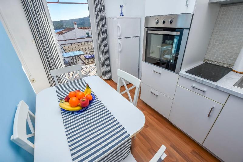 Apartments Vladimir - image 9