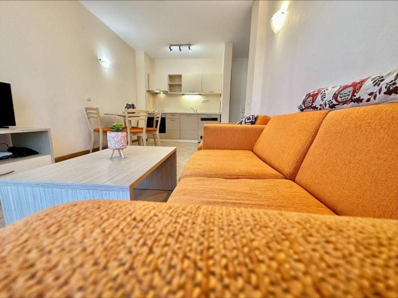 One-Bedroom Apartment with Balcony image 3