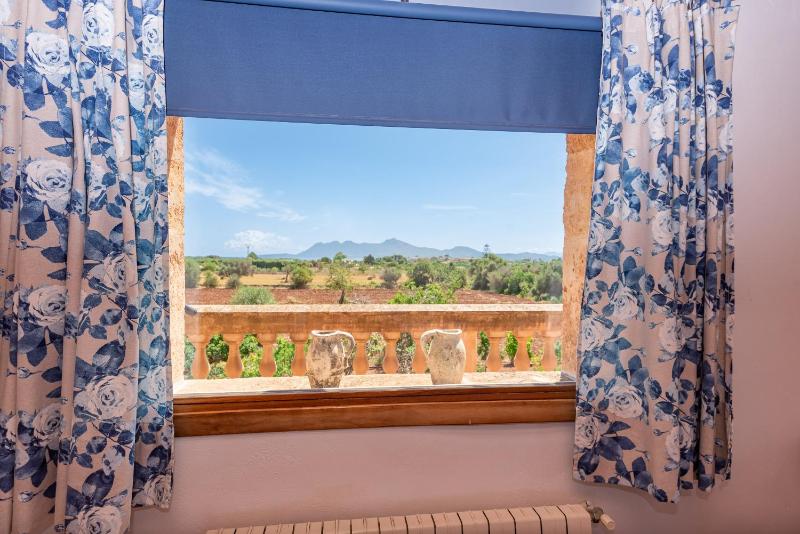 Villa Els Amatllers by Sealand Villas - image 26