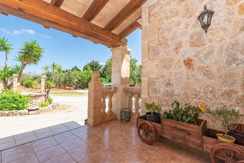 Villa Els Amatllers by Sealand Villas - image 5