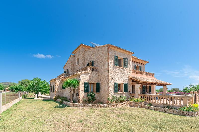 Villa Els Amatllers by Sealand Villas - image 47