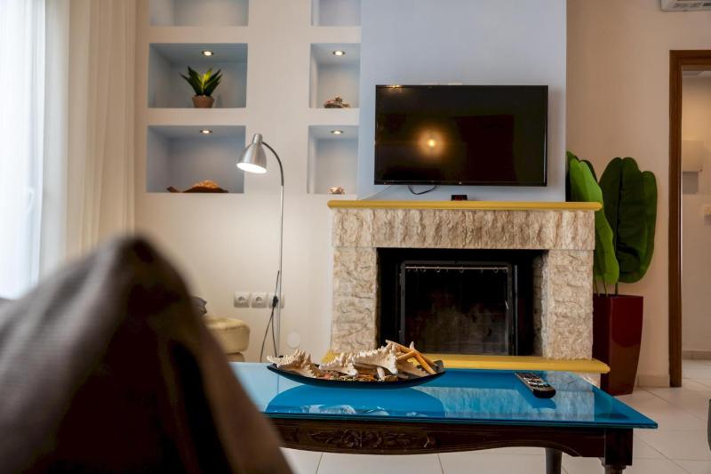 Heronissos City Center Apartment - image 25