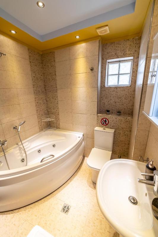 Heronissos City Center Apartment - image 6