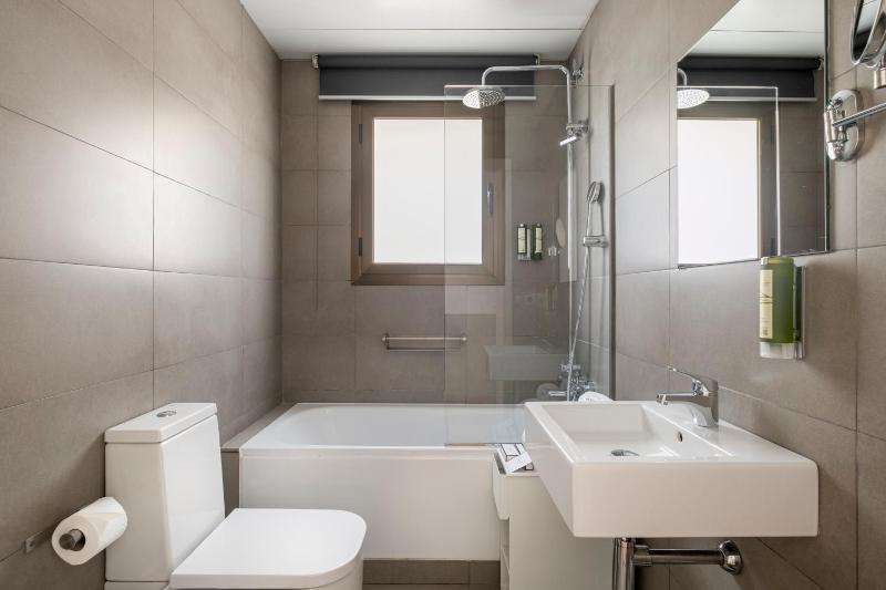 Penthouse Apartment with Terrace image 4