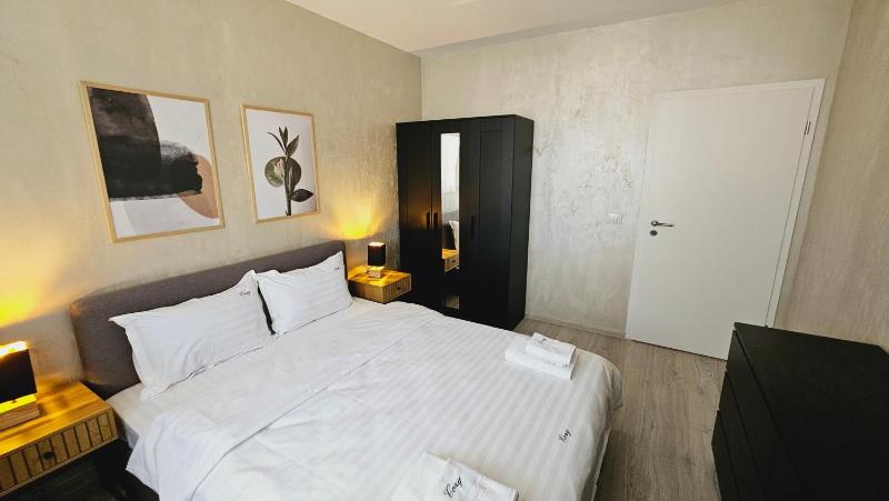 Cozy Panoramic Suites near Coresi Mall #Brasov - image 4