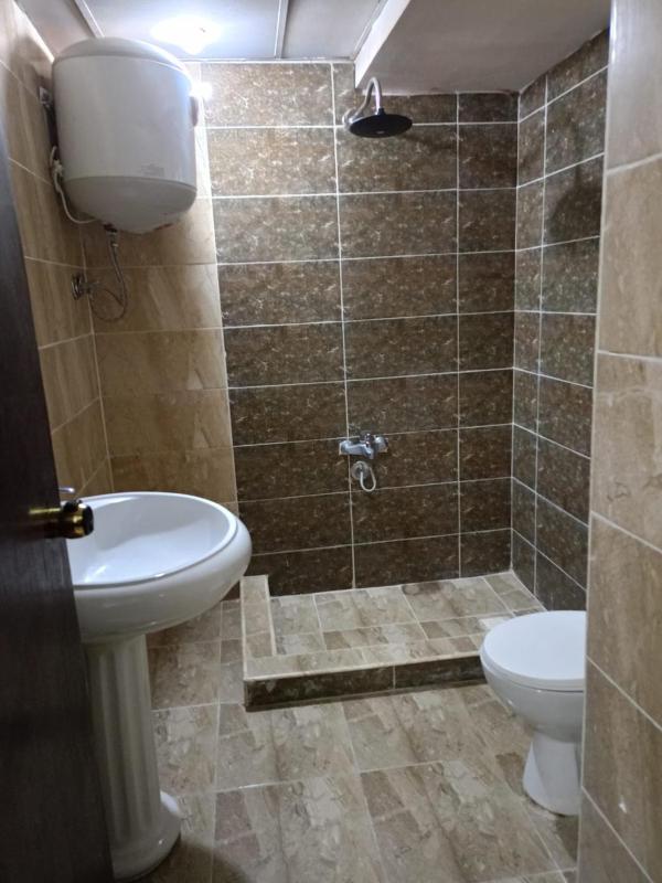 Single Room image 3