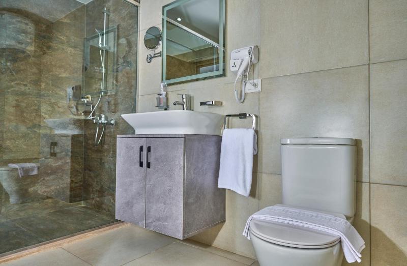 Deluxe Double Room With Partial Pyramids View image 3