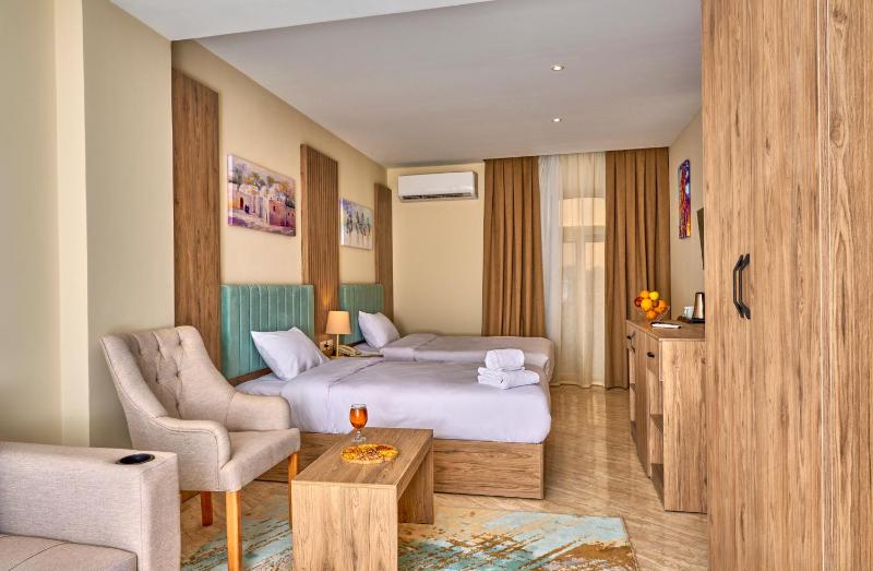 Deluxe Double Room With Partial Pyramids View image 2