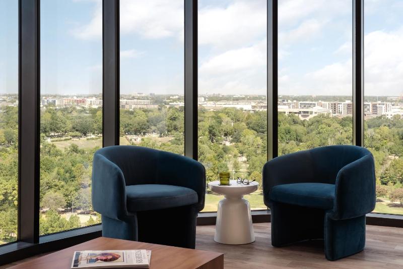 Thompson Houston by Hyatt - image 17