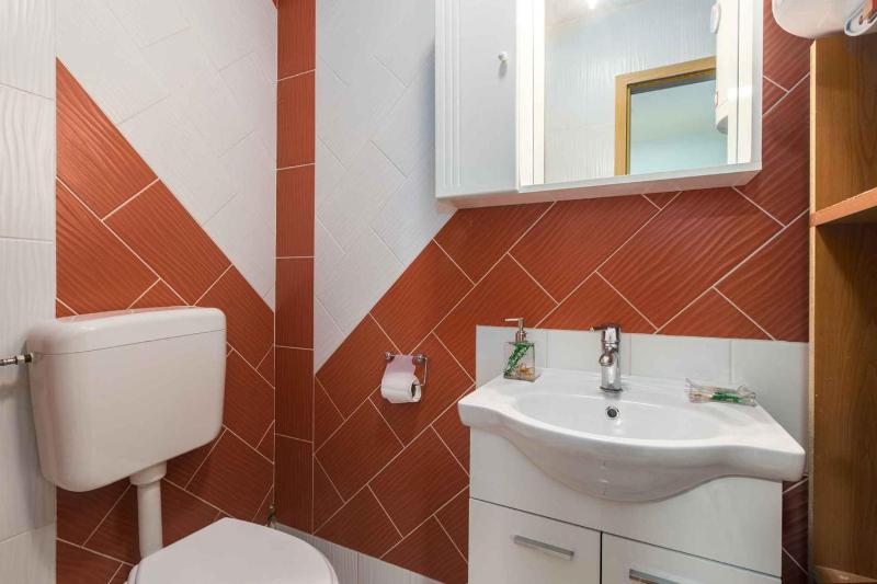 Apartment image 3
