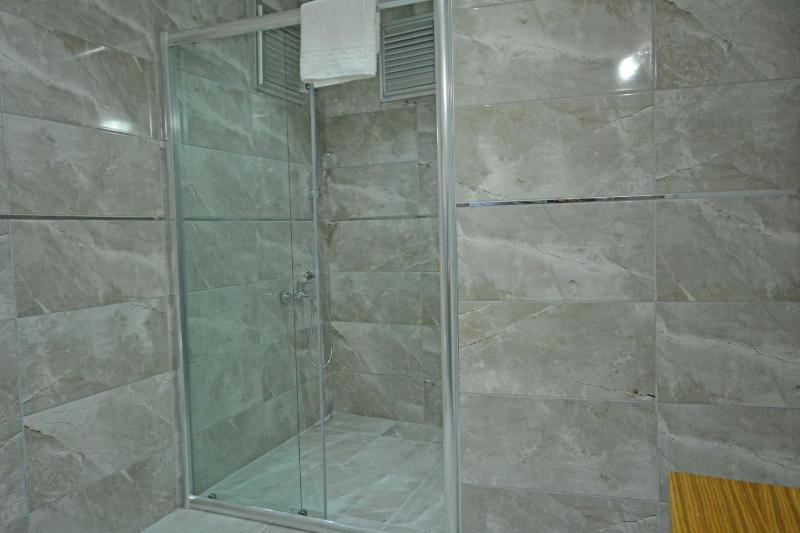 Family Room image 1