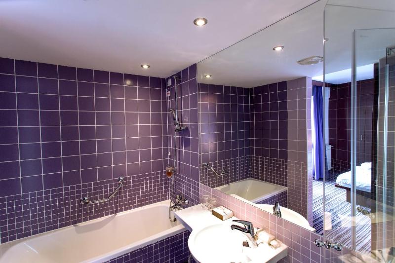 Suite image 3