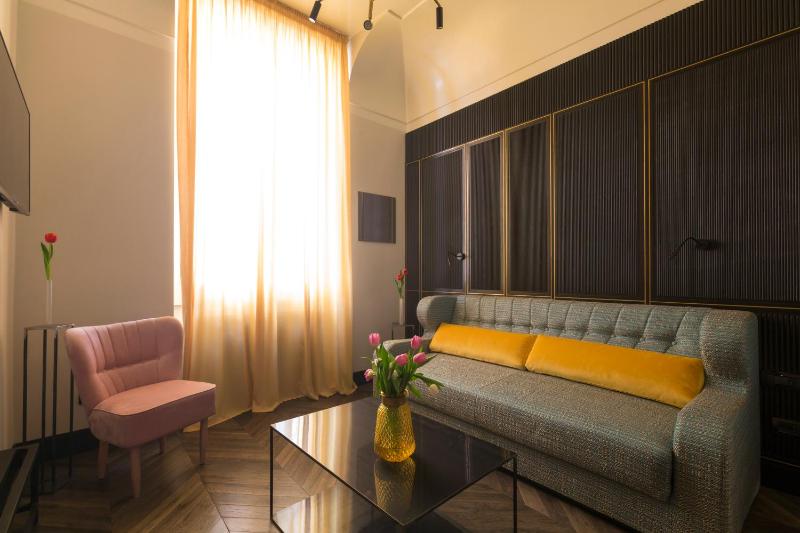 Executive Suite image 1