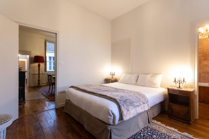 Two-Bedroom Apartment La Marquise image 3