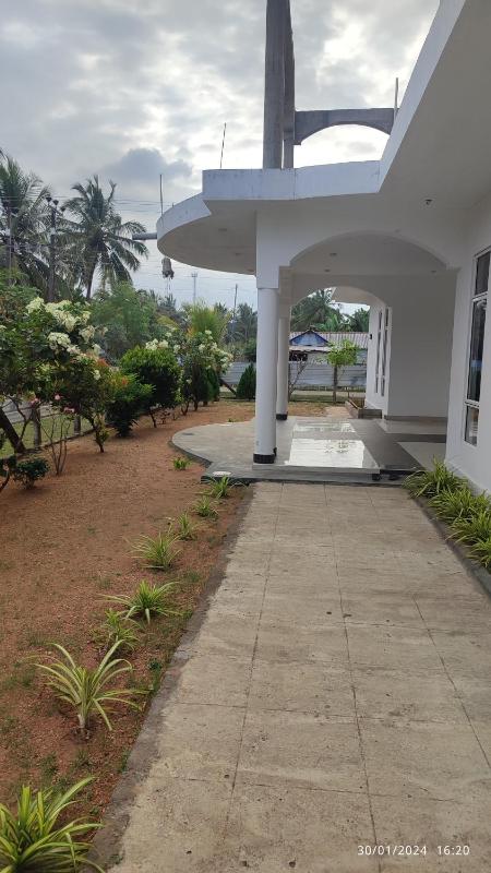 Laxsume Guest House Nilaveli - image 22