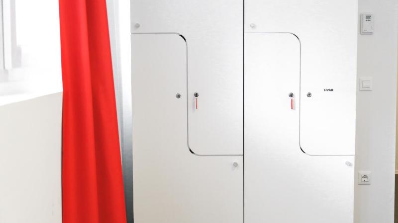 Bed in 6-Bed Dormitory Room with Private Bathroom image 2