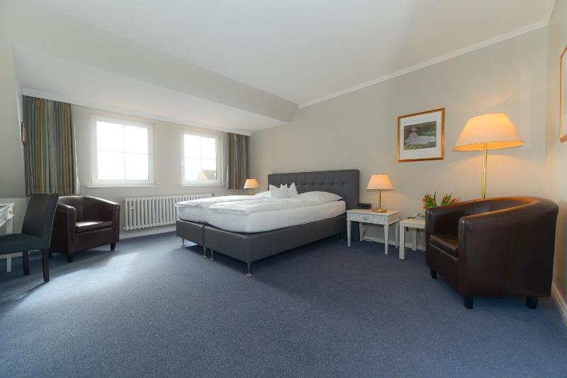 Standard Double Room image 1