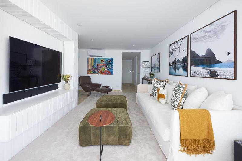 Luxury Ocean View Apartment - image 29