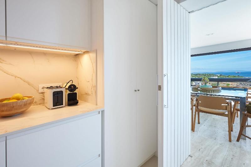 Luxury Ocean View Apartment - image 19