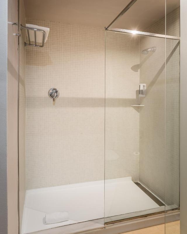 Double or Twin Room image 2