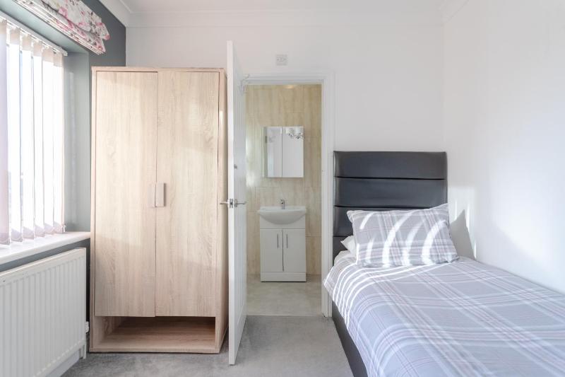Family Room with Bathroom image 2