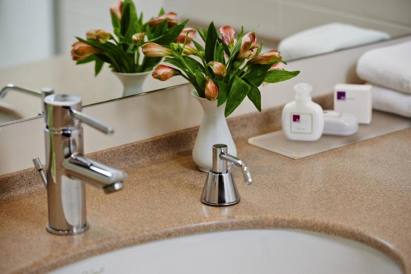 Superior Twin Room image 2