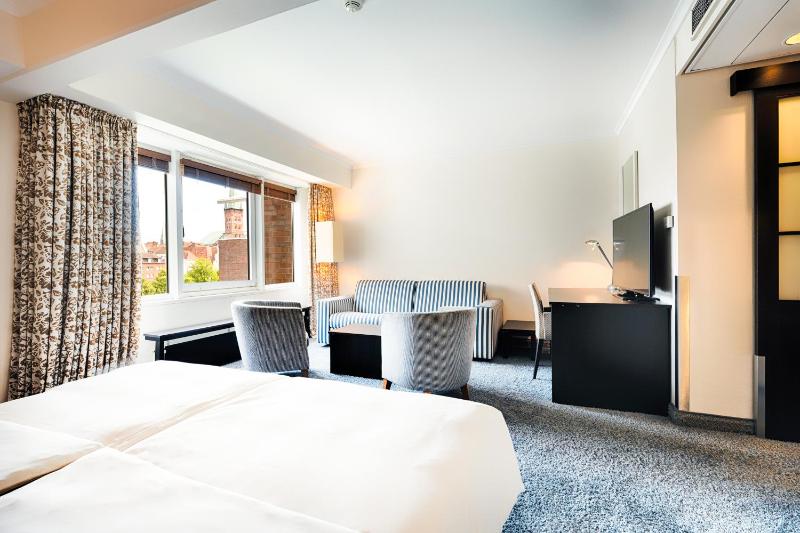 Superior Room image 4