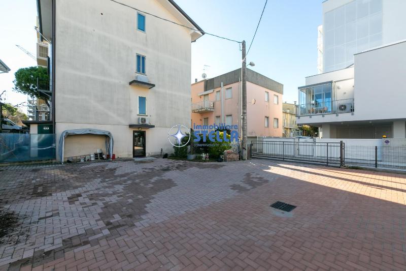 Lorenzo - image 9