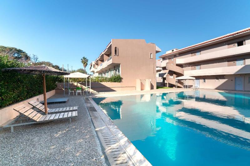 Golden Sun Luxury Apartment Adults Only - image 15