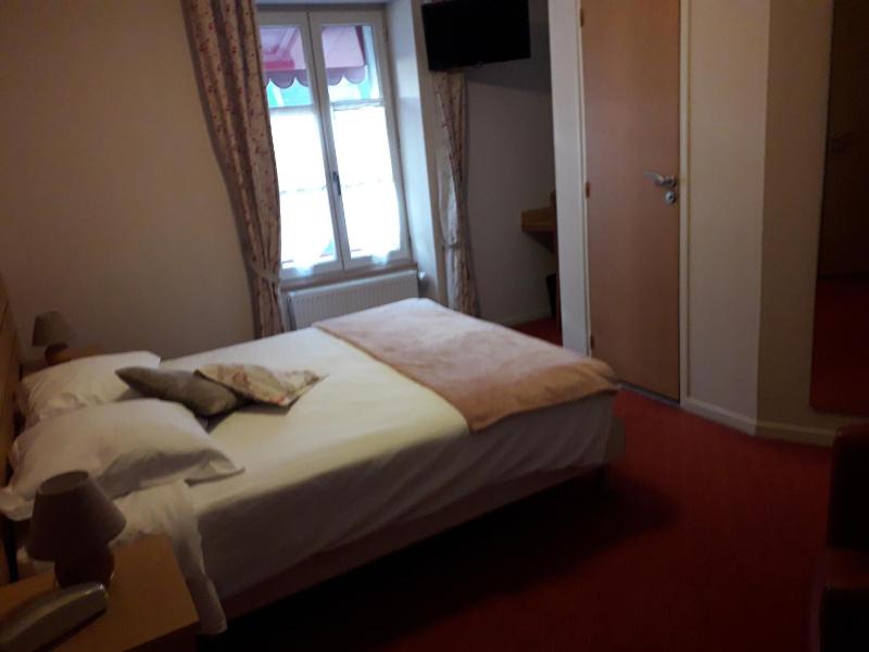 Double Room image 4