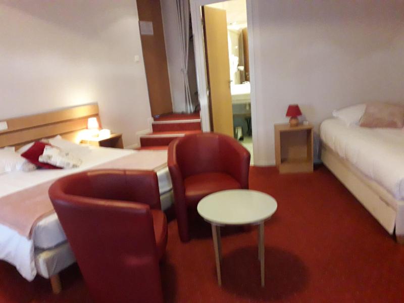 Quadruple Room image 2