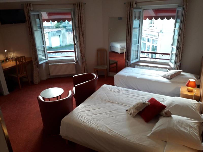Quadruple Room image 1