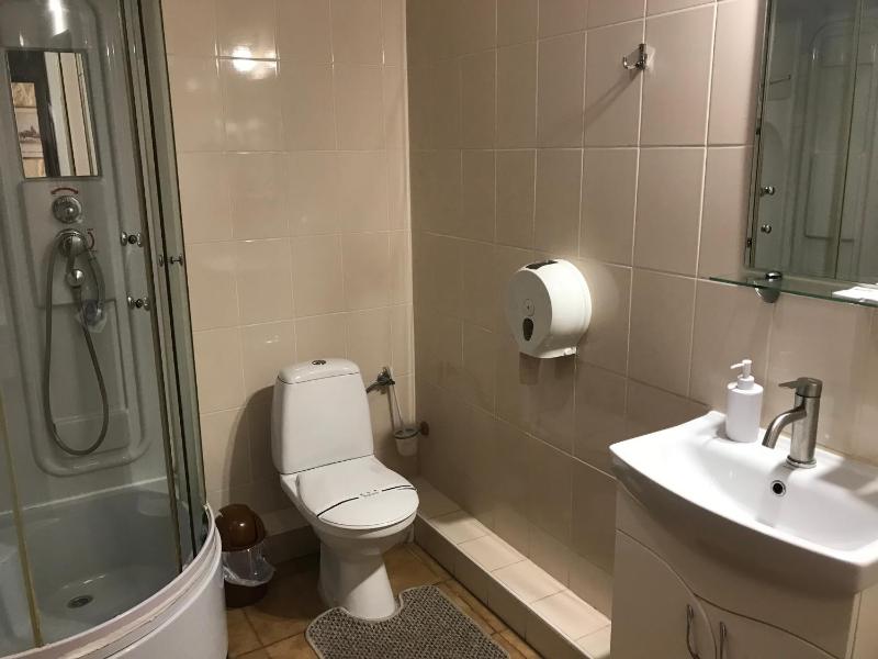 Standard Double Room image 4