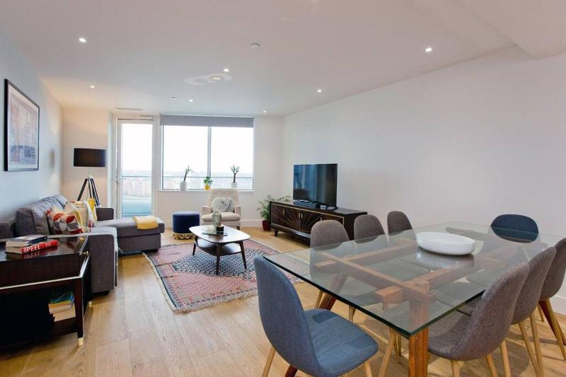 Stunning Thames view 3BR Heaven Images