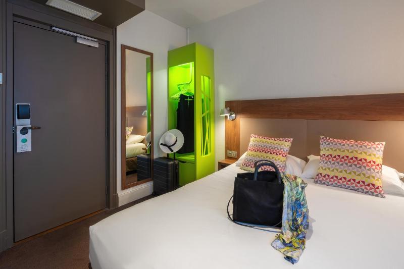 Double Room new generation image 4