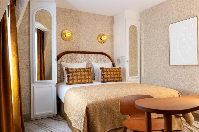Standard Double or Twin Room image 1