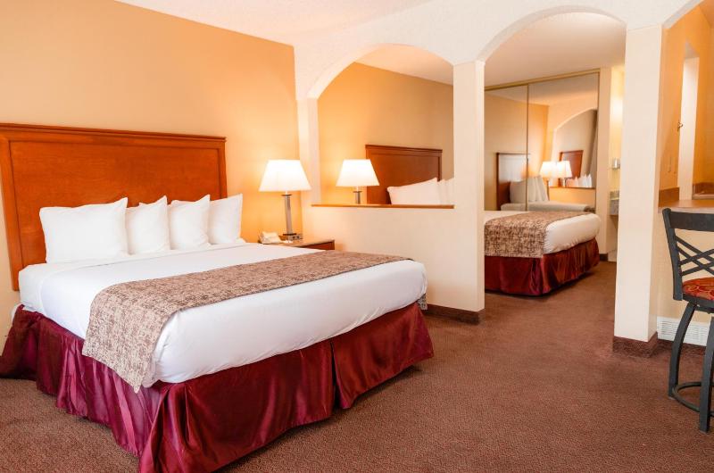 Standard Queen Room with Two Queen Beds - Non Smoking