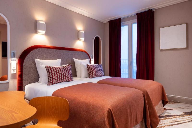 Superior Double or Twin Room image 1