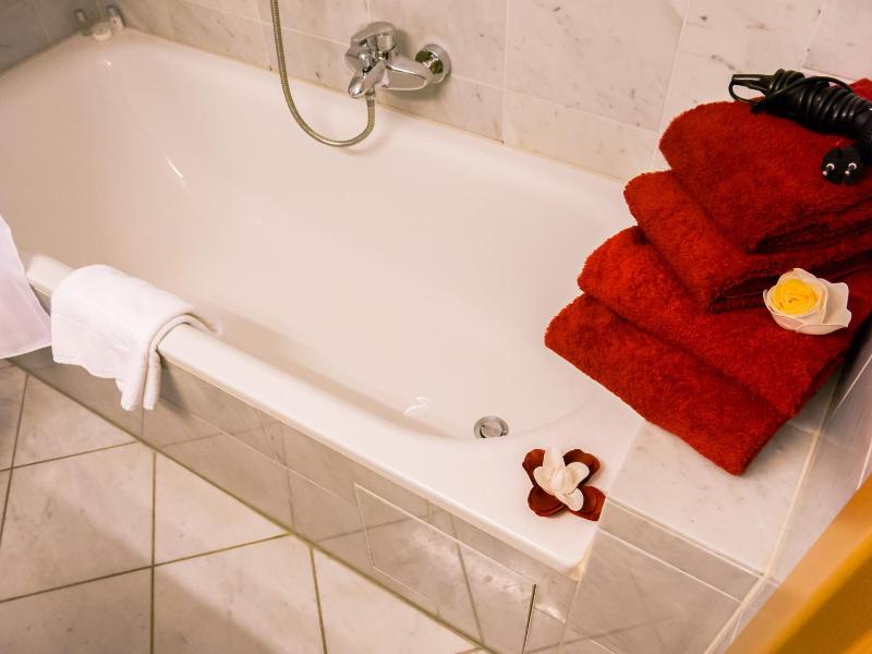 SOHO Private Zimmer & Rooms Im Herzen der Altstadt - image 15