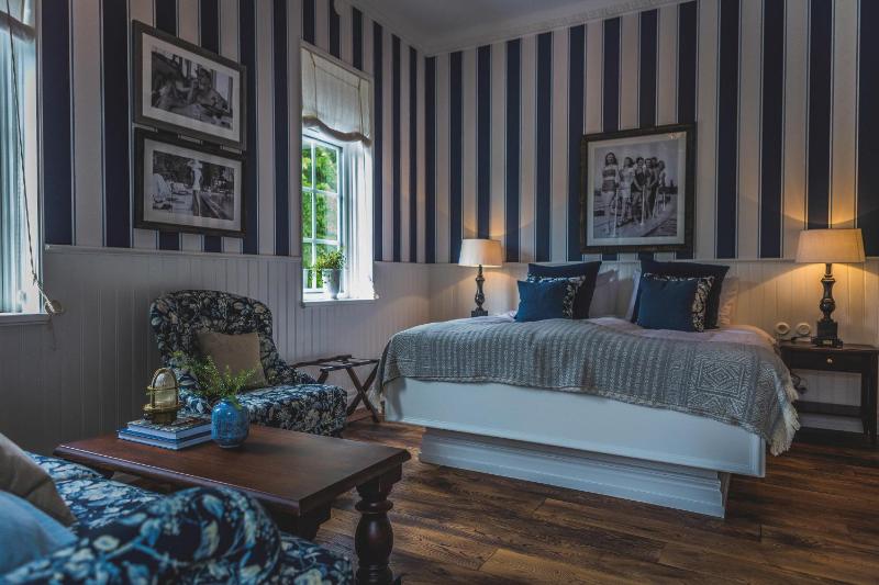 Superior Double Room image 1