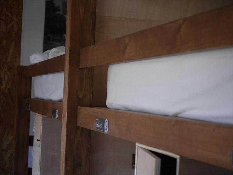 Single Bed in Mixed Dormitory Room image 2