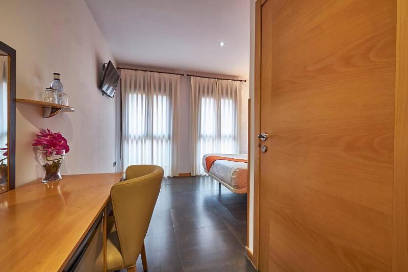 Double Room - Disability Access image 3