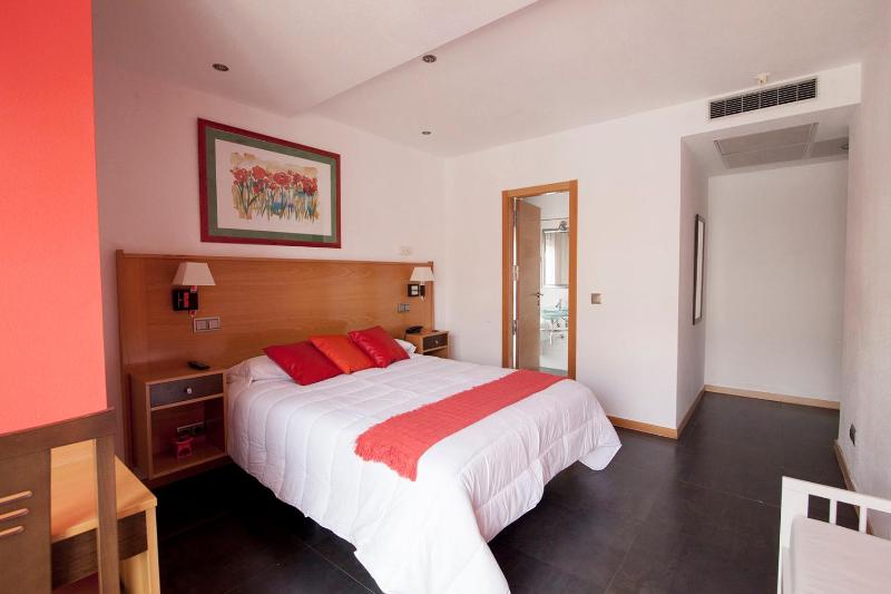 Superior Double Room image 3