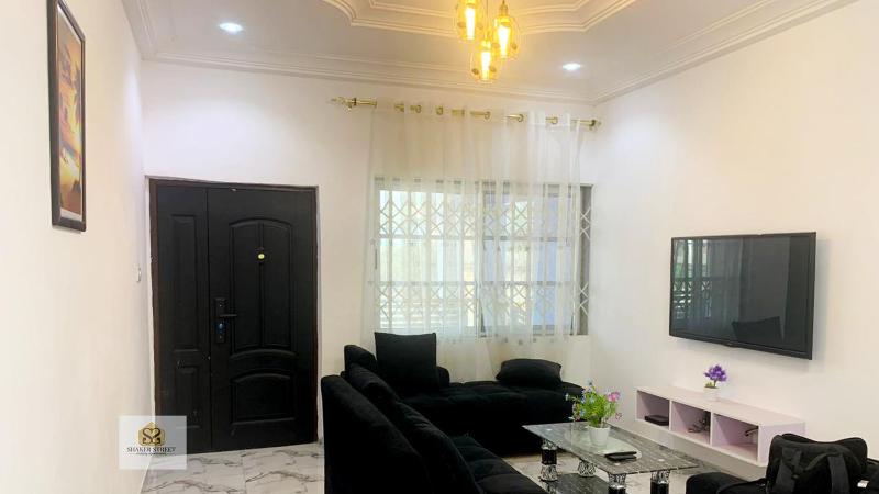 Tropical Oasis in Accra - 2 Bedroom Apartment - image 7