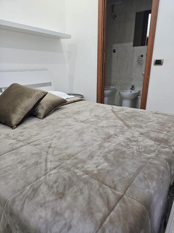 Deluxe Room image 2