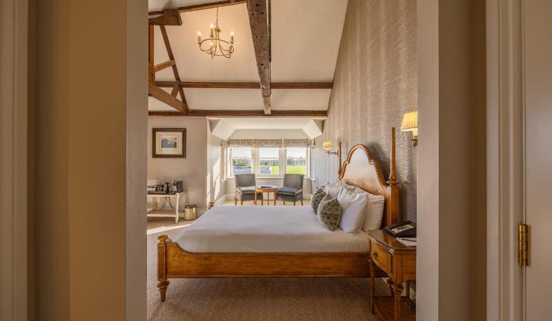  Superior Room image 2