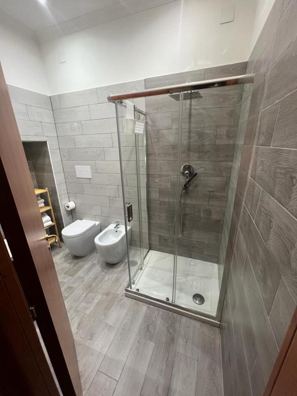 Triple Room with Bathroom image 2